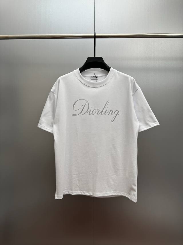 Dior Handwritten White T-Shirt A classic white T-shirt paired with a white Diorl