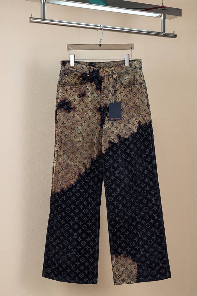 High-quality version, discounted by 40. Louis Vuitton 24Ss Lv flocked cloud pat