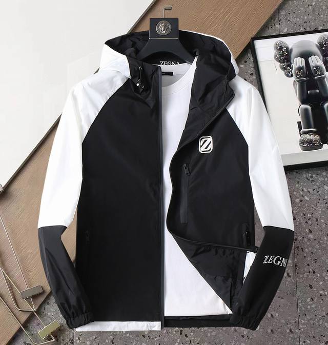 Zegna 2025 Fall New Arrival Jacket. A runway piece in perfect condition. Revers