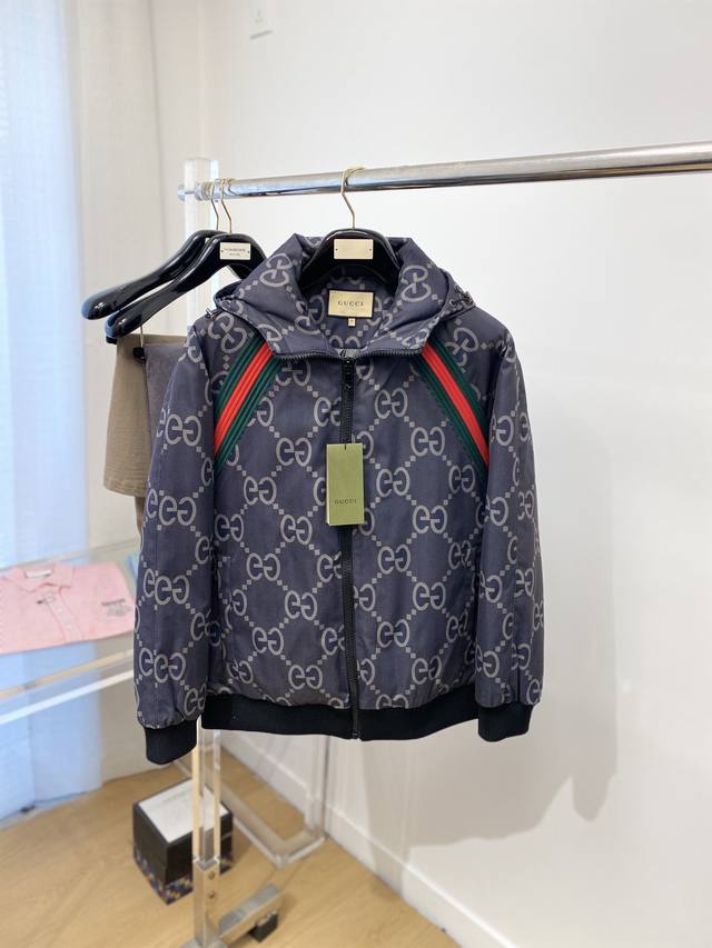 Gucci 2025 latest men's lightweight cotton coat, soft and comfortable fabric. E