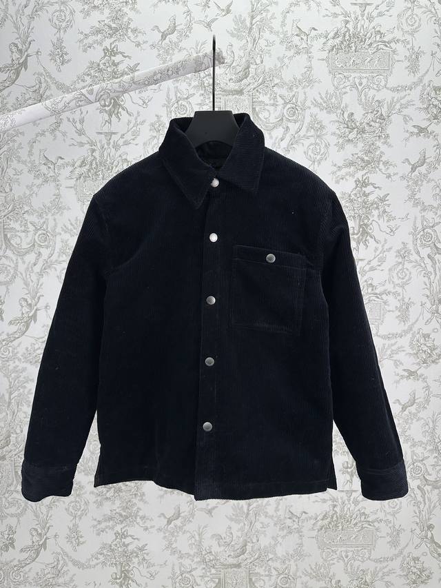 Burberry 25Ss New Corduroy Snowdon Down Jacket is crafted from cotton corduroy