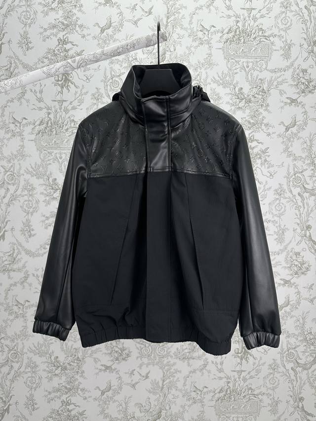 Louis Vuitton 25Ss New Mixed Leather Windbreaker. This windbreaker has been ref
