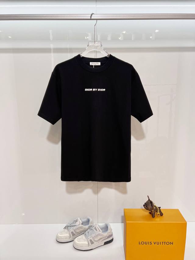 Dior 300g Crew Neck Short Sleeve T-Shirt. Classic and simple design with embosse