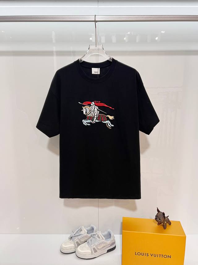 Burberry High-Quality 320g Crew Neck Short Sleeve T-Shirt. Features the brand's