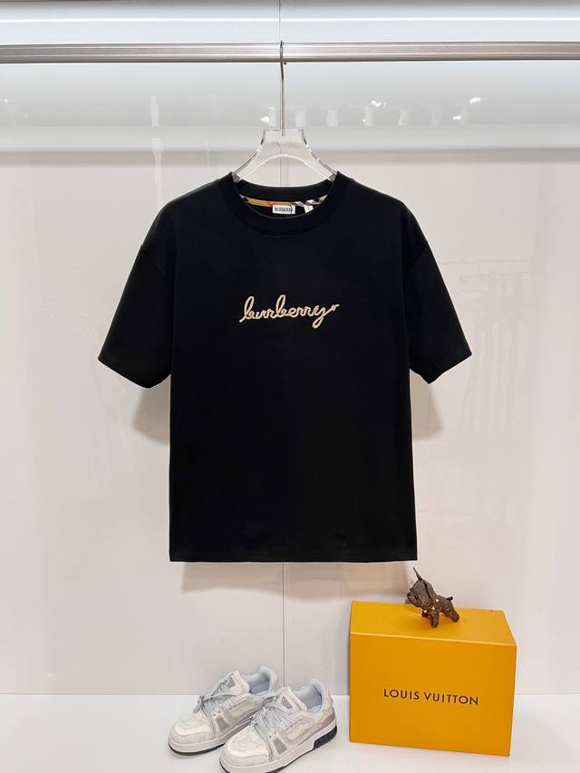 Burberry High-Quality 320g Crew Neck Short Sleeve T-Shirt. Brand's classic Bbr b