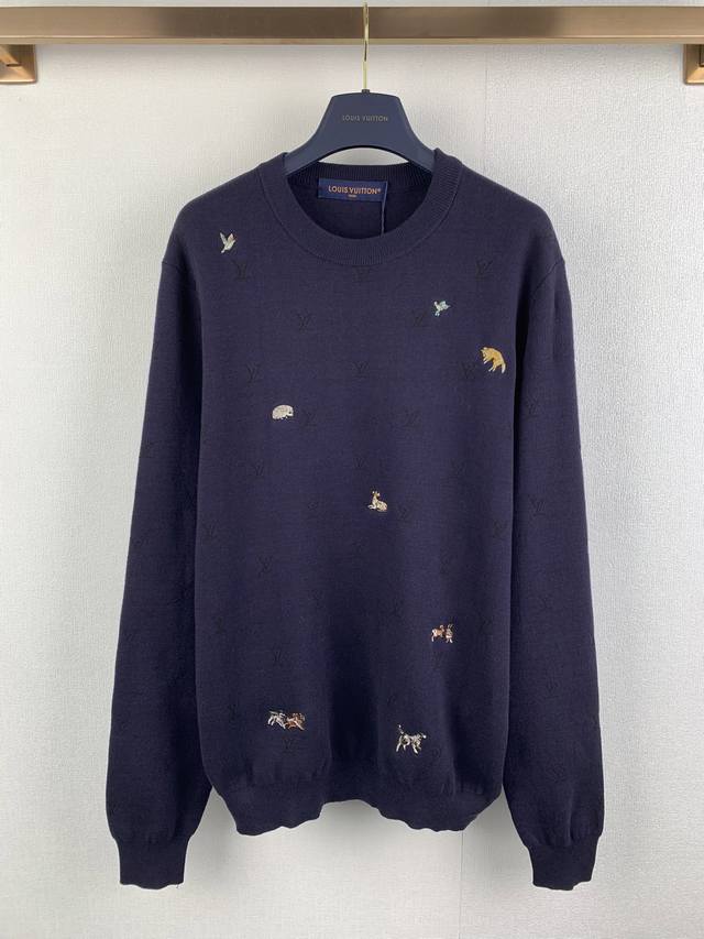 Louis Vuitton Blason Long-Sleeve Crew Neck Sweater ( ) This elegant and delicate