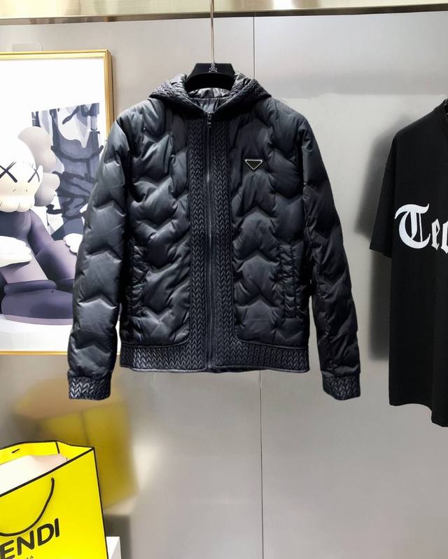Prada 2025 Winter New Down Jacket, High-End Version! Custom-made fabric for sup