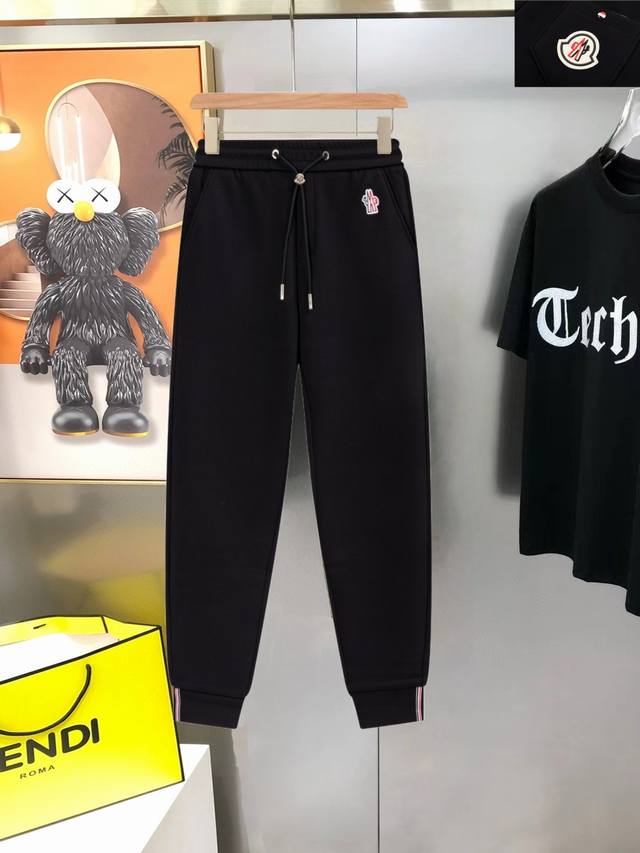 Moncler New Men's Casual Sweatpants, High-End Custom Fashionable Versatile Style