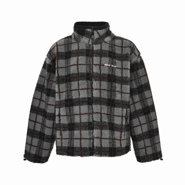 Exquisitely retouched real photos, worry-free after-sales service. Miu Miu colo