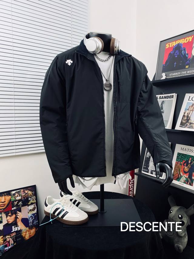 Descente Sport Outdoor Lightweight Cotton Jacket Simple yet sophisticated patchw