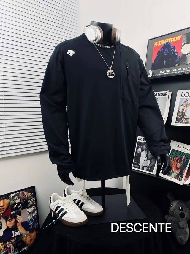 Descente High-Quality Casual Sports Shirt with Half-Zip Pocket ( ) Made with sof