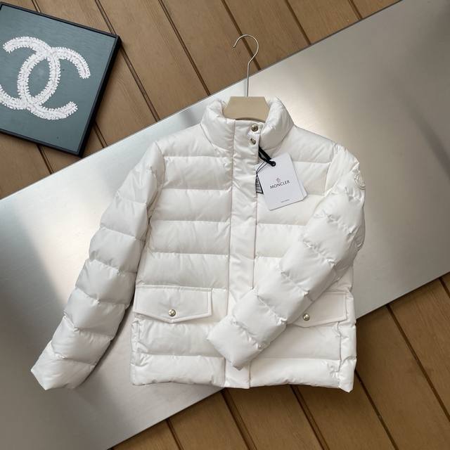 Top-tier replica, only original Moncler women's lightweight down jacket with a b