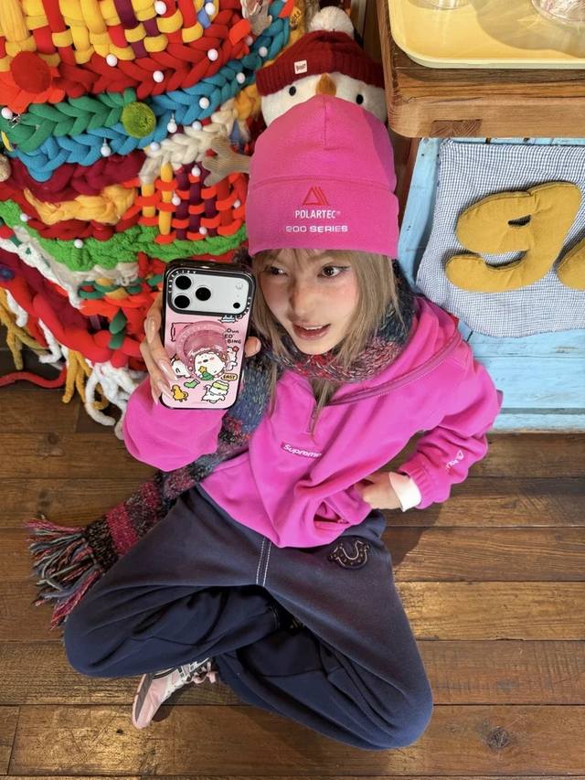 Model Image Supreme Polartec Collaboration Week 14 Polartec Face Mask Half Zip H