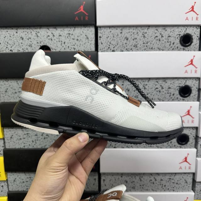 M OnCloudnova Lightweight Comfortable Fabric Rebound Shock Absorbing Breathable