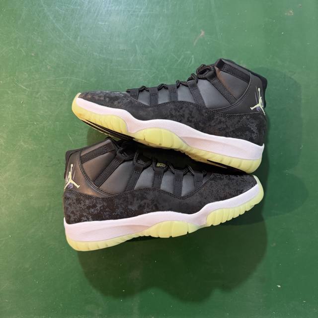 Y3 Special Offer Jordan Air Jordan 11 Ib1378-001 Black/Green Sizes: 36 36.5 37.5