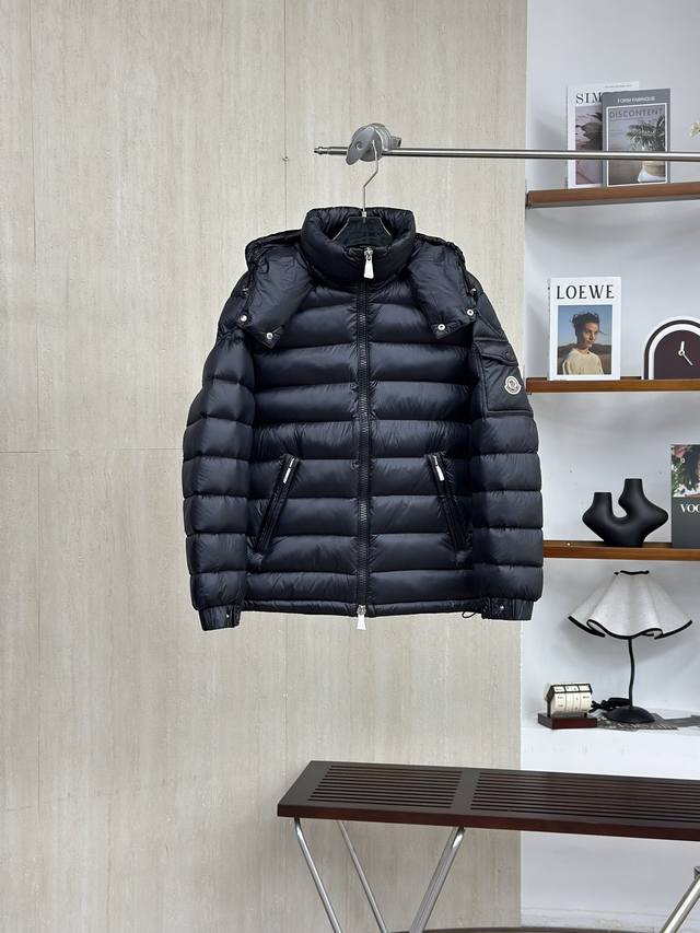 Top-tier version, 400 Moncler 053Dalles black down jacket This classic and elega