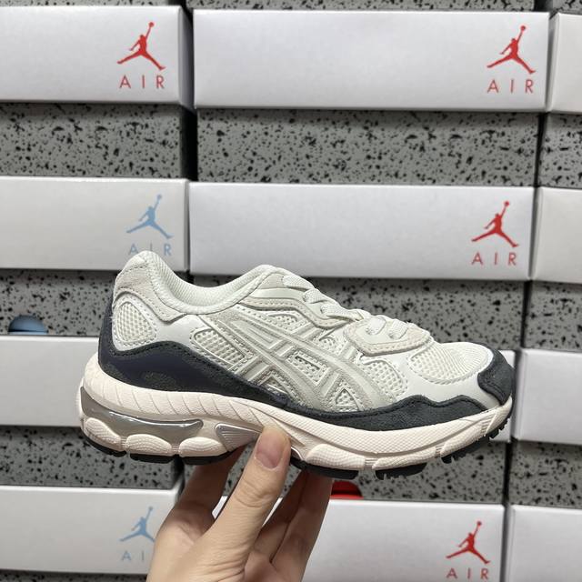 W Asics Gel-Nyc pre-School Heritage Gray 1204A1#76-101 Size: 24 25 26 27 28 29.5