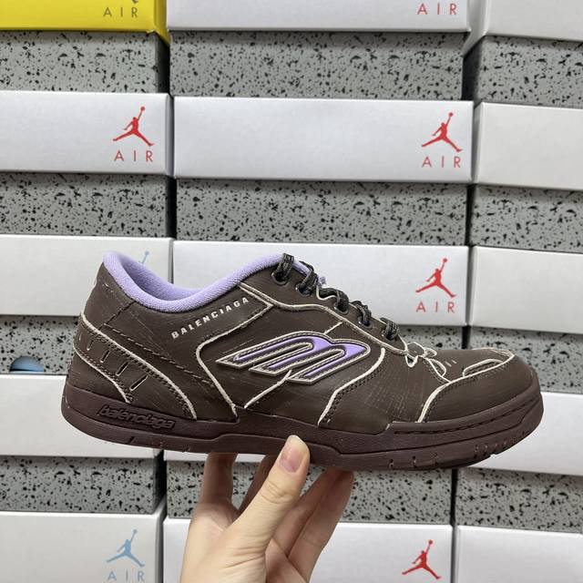 pk Balenciaga Hamptons Worn-Out Brown Wcurs 2050 Sizes: 39 40 41 42 43 44 45 46