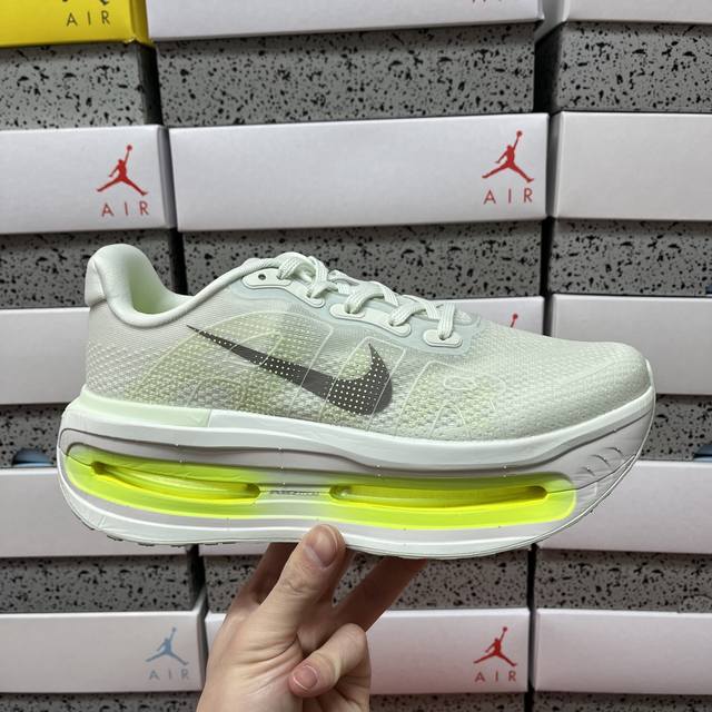 Gt Nike Vomero 19! Marathon running shoes, white/green, HQ2050 101 , sizes 36-4