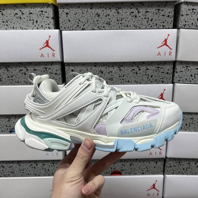 Good Balenciaga Track Sneaker Tess S.Gomma Res Bi Alv Tis Eff Nubuk Tis E Balenc