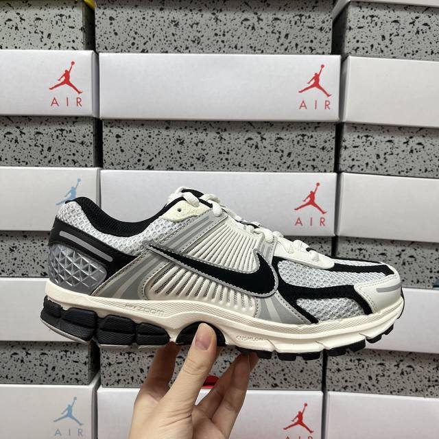 Genuine NK Vomero 5 V5 Running Shoes, Grey, Hq1182 001 . Sizes: 35.5 36 36.5 3