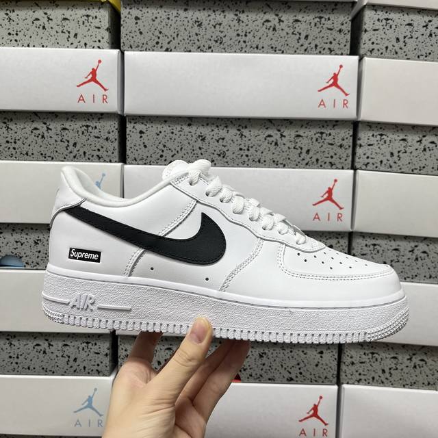 Max Nike X Supreme Air Force 1 Low Sp Cu9225 102 Sizes: 36 36.5 37.5 38 38.5 39