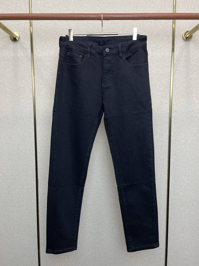 Exclusive new Saint Laurent distressed denim jeans, high-end casual style! Made