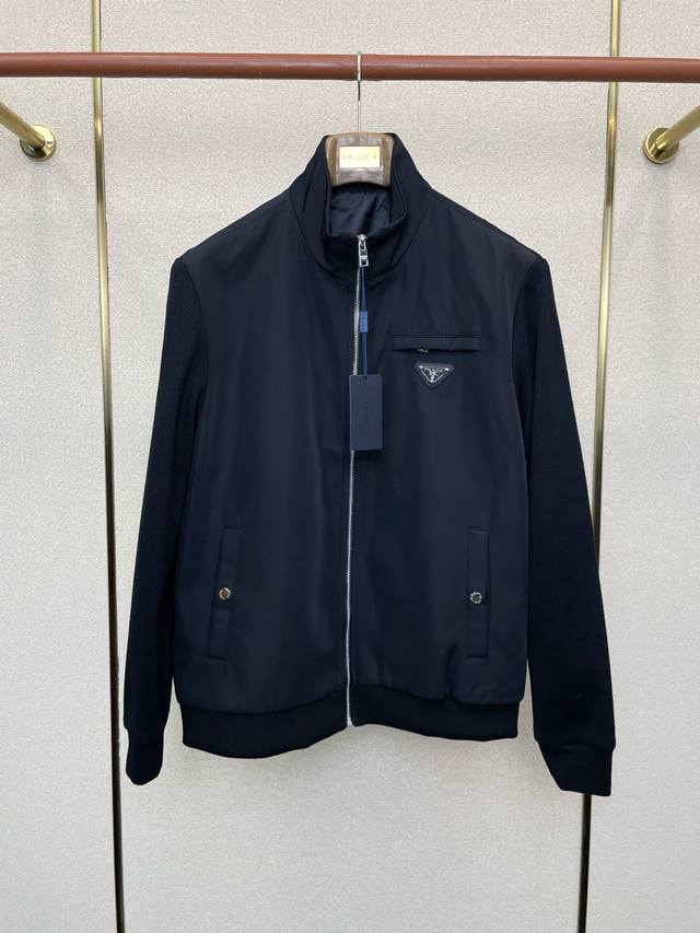 Prada's latest original men's casual jacket, a must-have item, breathable, comf