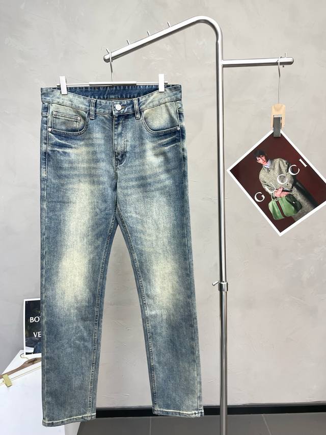Loewe's latest casual jeans, a high-end version that they're going all out to pr