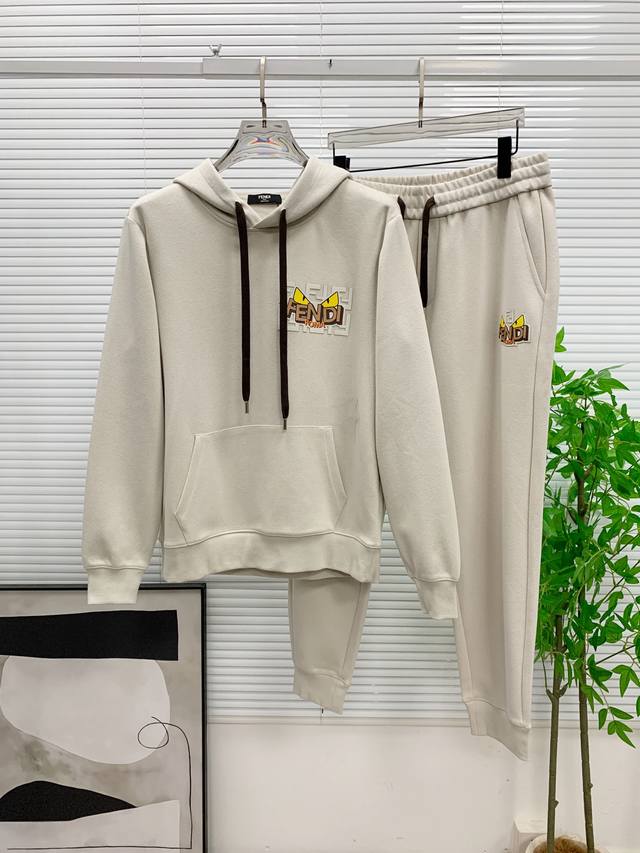 Fendi 2025 Autumn/Winter New Arrival - Casual Air-Layer Fabric Suit, Same Style