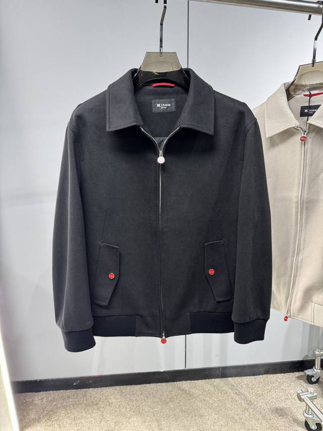 25 Autumn/Winter Kiton Vintage Style Wool Jacket. Features side slanted pockets,