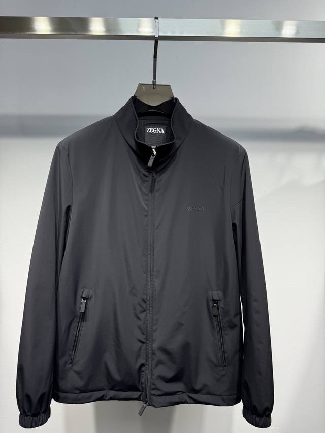 Zegna 2025 New Stand Collar Jacket This Zegna jacket features a casual design wi