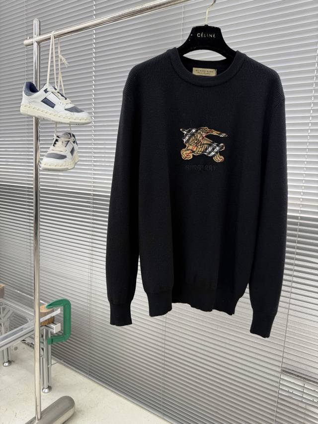 Bbr 2025Aw Autumn/Winter New Crew Neck Sweater. Made of wool blend knitwear, thi