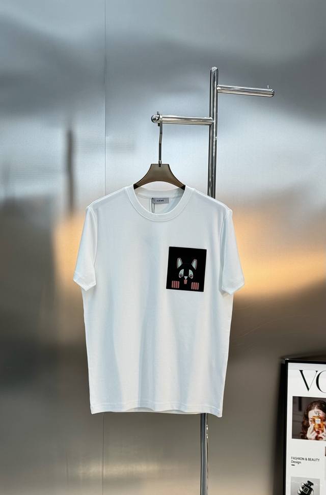 Loewe Louis Wain Collaboration T-Shirt. New Arrival in 25S! This Loewe x Louis W