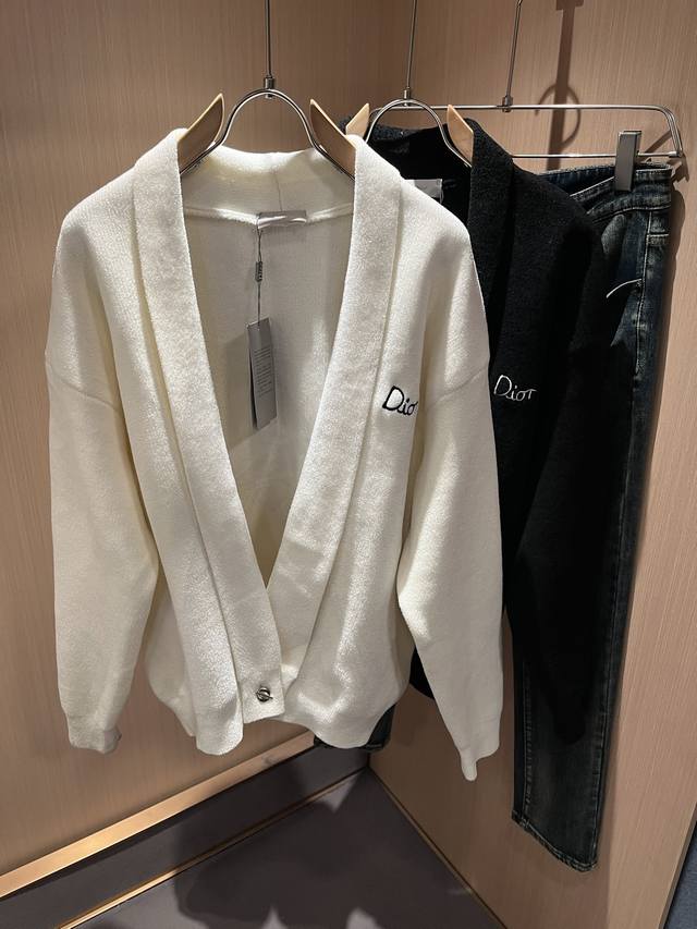 Dio*2025 Autumn/Winter New Unisex Knitted Wool Cardigan, Available Now at Depart