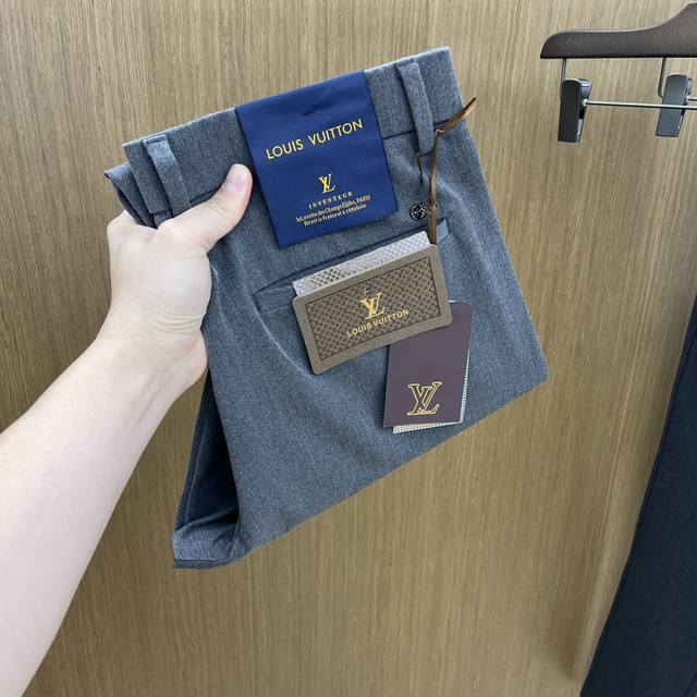 Autumn/Winter Lv 2540Ss New Autumn/Winter Arrival, Available on the Official We