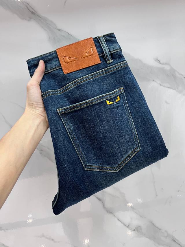 Fendi high-end custom-made 2025 early autumn latest denim jeans, available in st