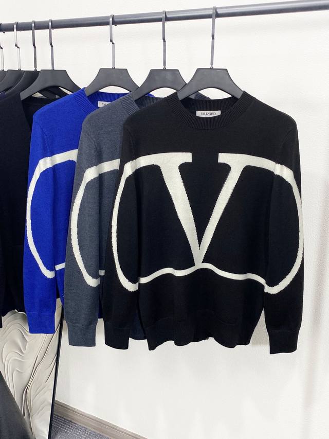 New Arrival! A top-selling Valentino men's pure wool sweater with a large V-neck