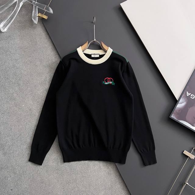 Gucc* 2025 Sweater, the latest autumn/winter style! High-quality Italian importe