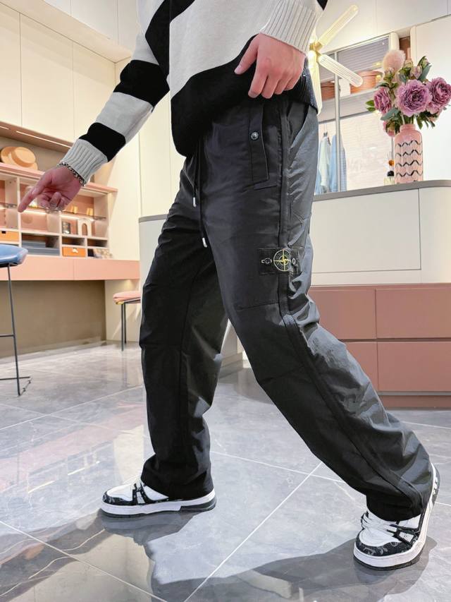 Top-quality, extra-thick styling from Stone Island! 2025 Autumn/Winter new casua