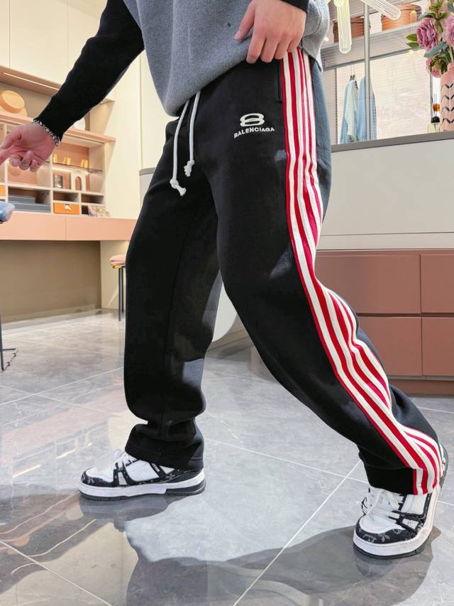 Balenciaga premium quality, extra thick! 2025 Fall/Winter new casual trousers!