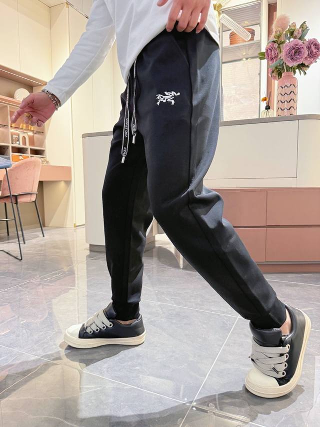 Arc'teryx 2025 Fall/Winter New Casual Pants! Available simultaneously on the of