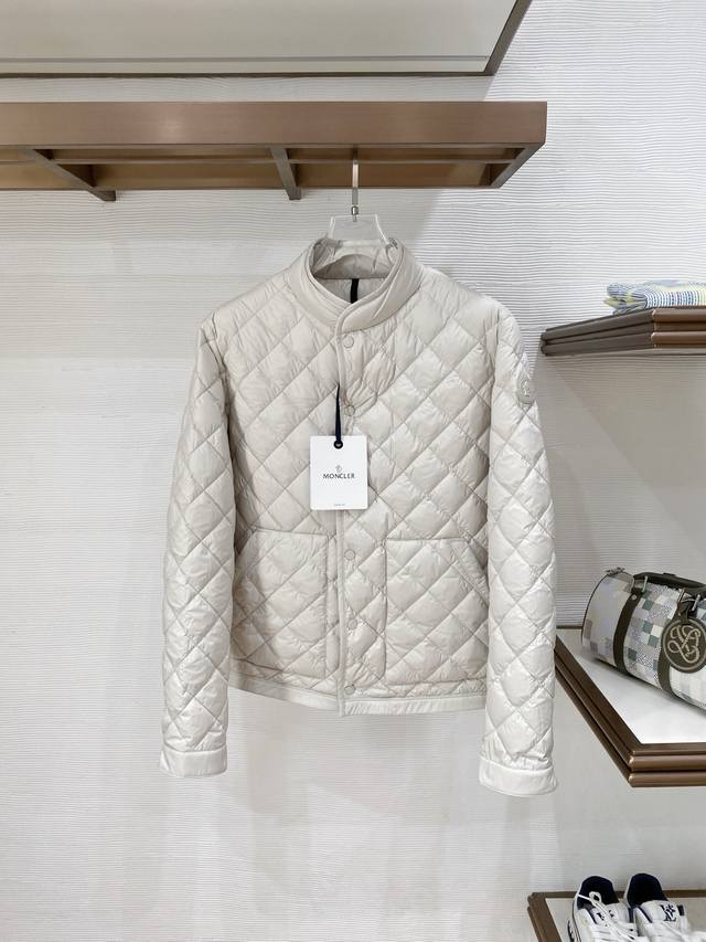 25 Autumn/Winter New Arrival: Moncler stand-up collar, all-over diamond pattern,