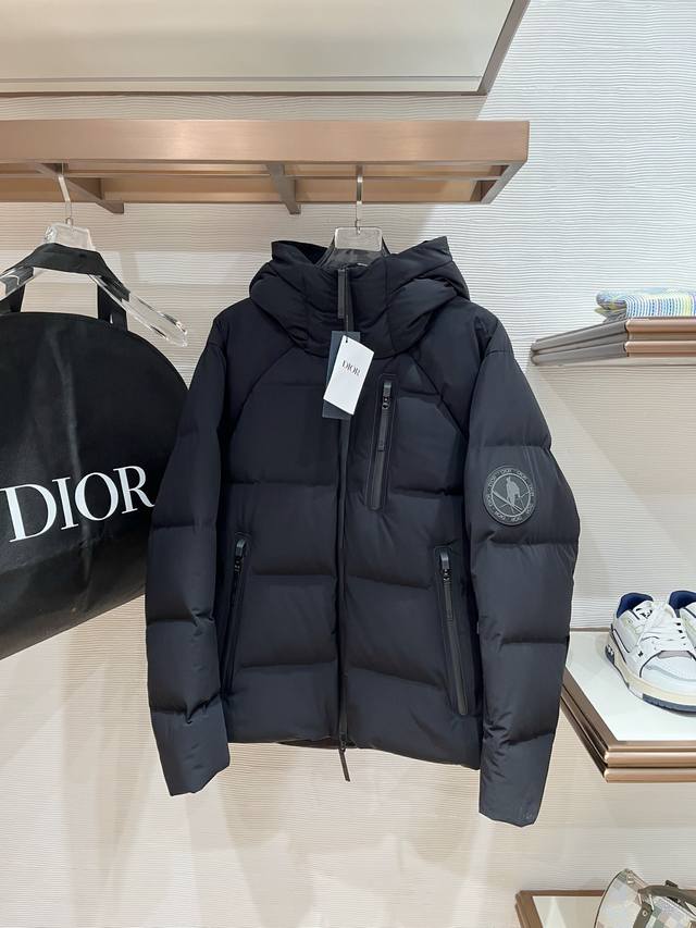 Dustproof. Diro Alliance Premium Down Jacket with Black Technology Membrane, Go