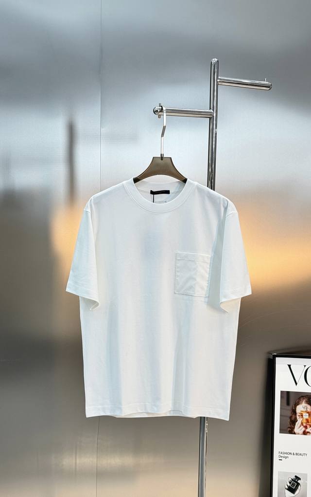Louis Vuitton Black Pocket Short-Sleeve T-Shirt, LV*26S New Pocket Short-Sleeve