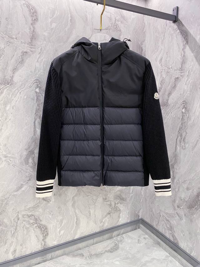 Moncler 2025 Autumn/Winter New Down Jacket, Knitted Hooded Down Jacket with New