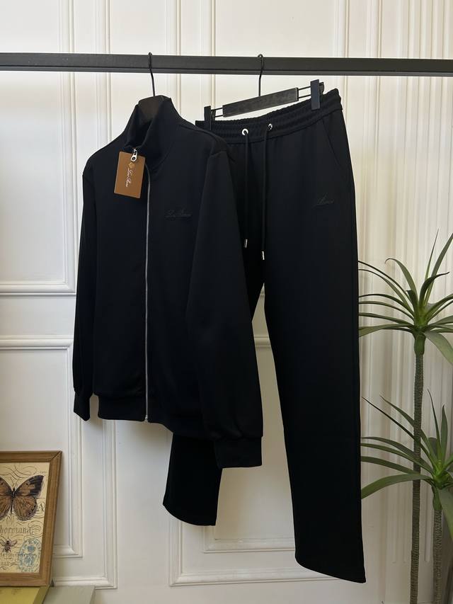 New Lp Set, can be sold separately. Set includes top (p) and sweatpants (p260).