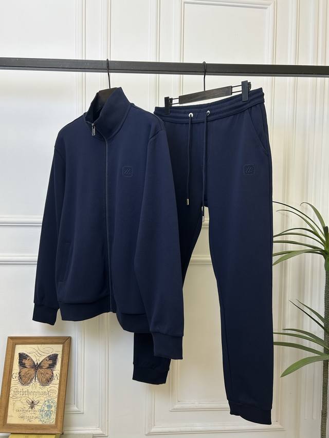 New Zegna Autumn/Winter Collection: This stand-collar zip-up jacket and casual