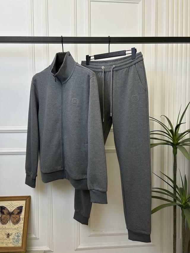 New Zegna Autumn/Winter Collection: This stand-collar zip-up jacket and casual