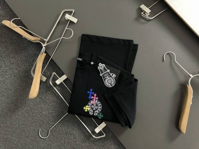 Ch* Authentic Size S-XL 2026 Spring/Summer Short-Sleeve T-Shirt. Featuring intri